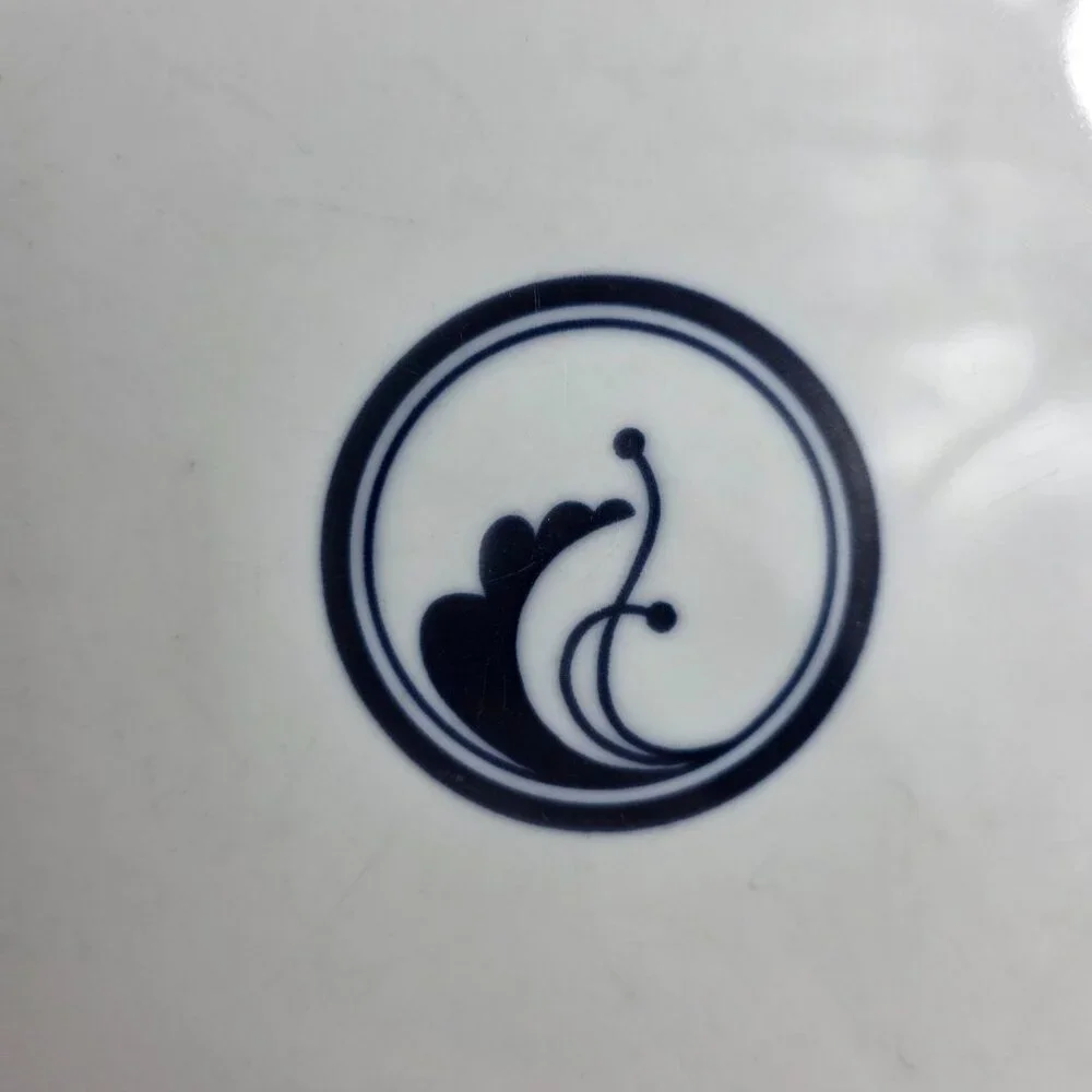 Dansk Juniper Dinner Plate White Blue Leaves & Berries in the Center Japan